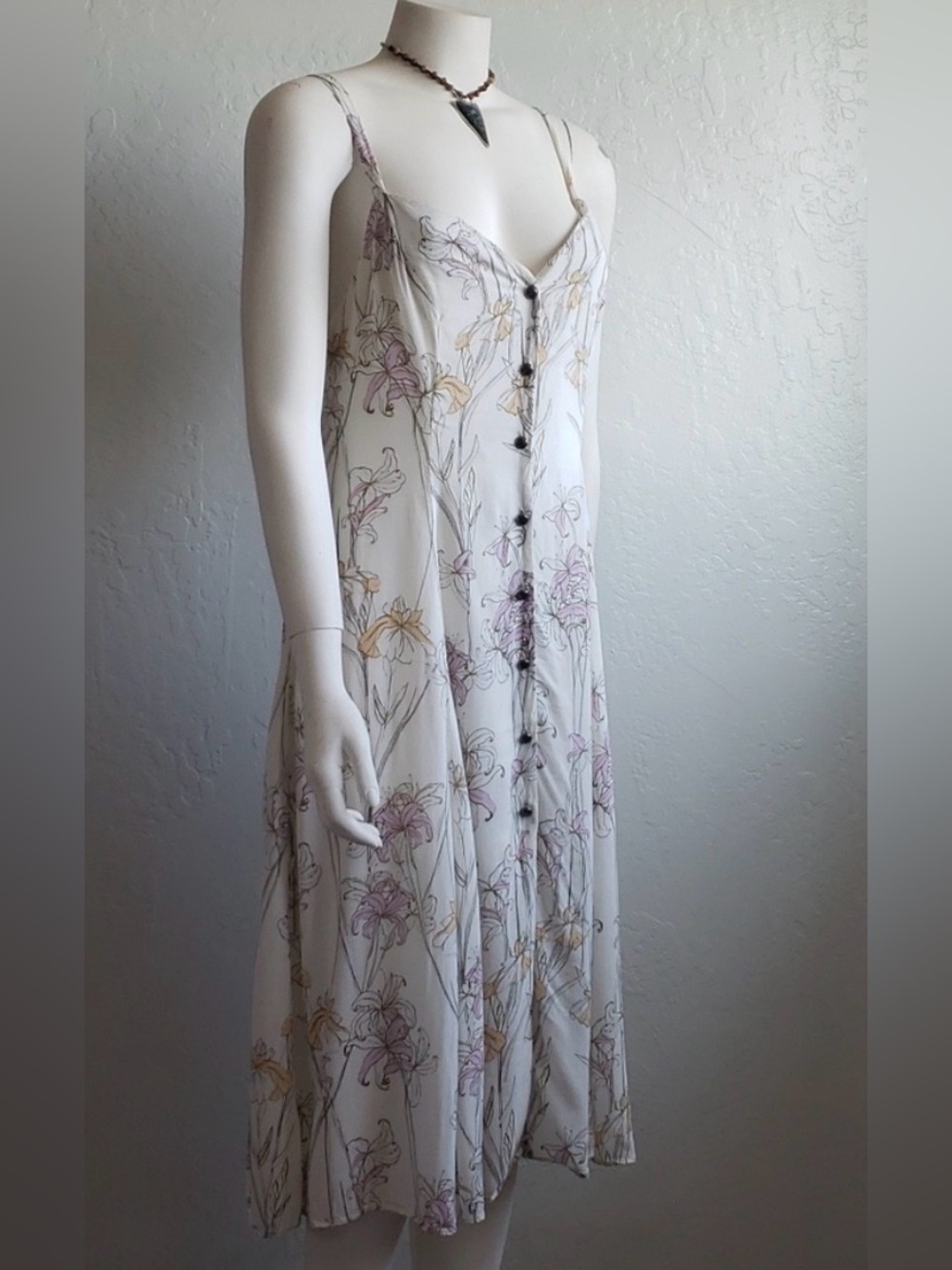 Kimchi Blue | Dorothy Style |Midi Dress | Crossed Back | Size: Medium - Picture 1 of 9